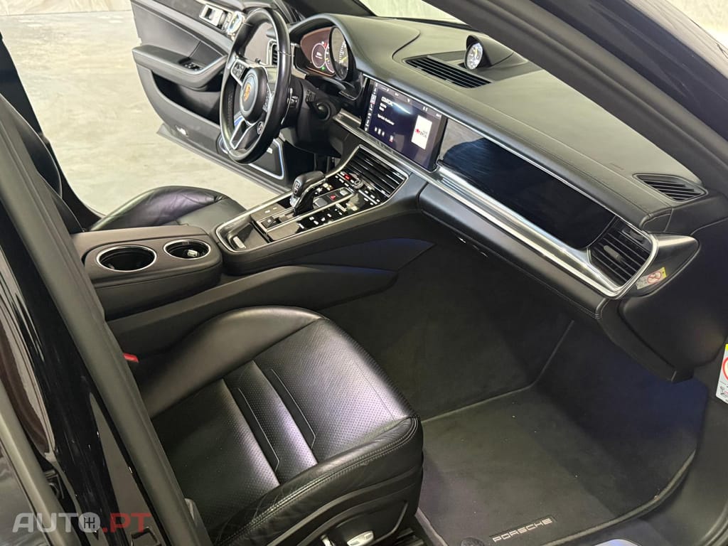 Porsche Panamera 4 E-Hybrid Plug-in