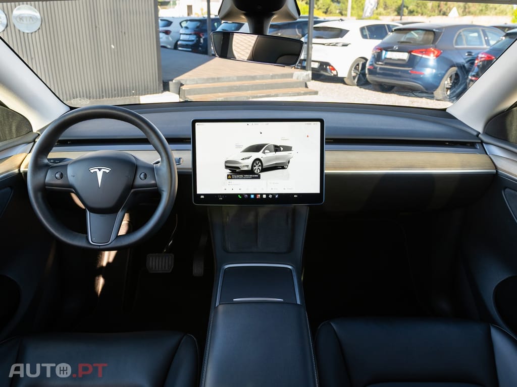 Tesla Model Y Long Range Dual Motor AWD