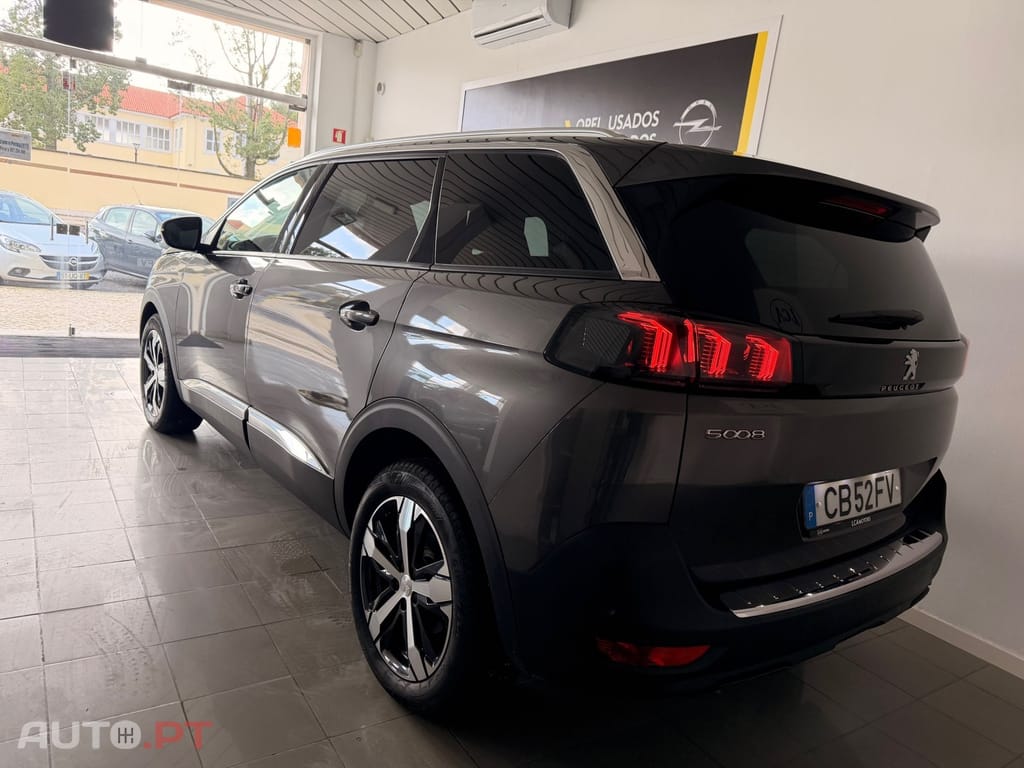 Peugeot 5008 1.2 PureTech Allure Pack EAT8