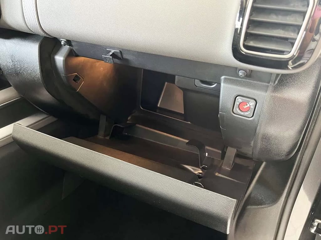 Citroen C5 Aircross 225 e-EAT8 SHINE