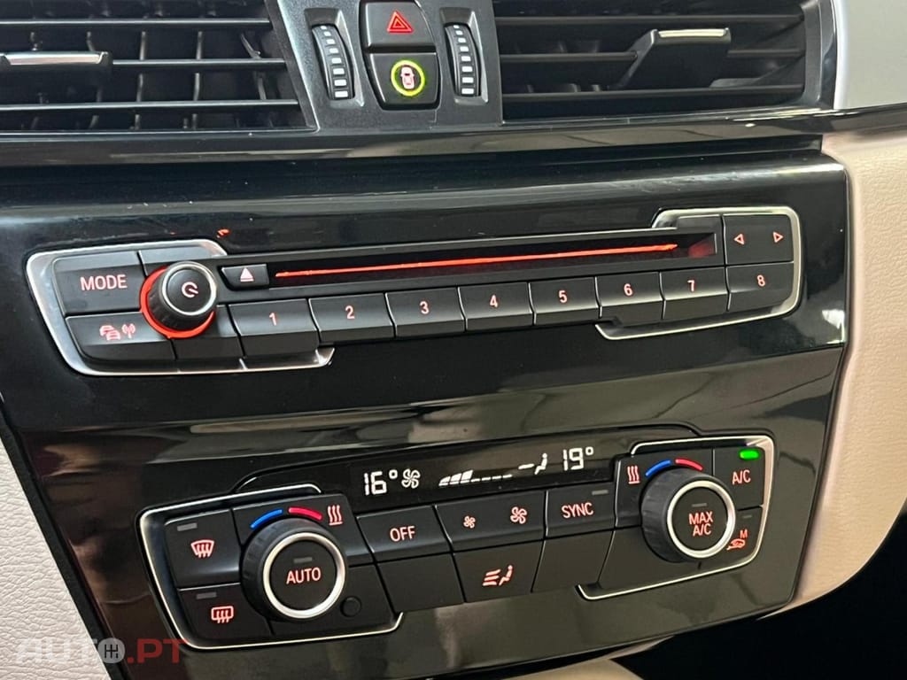 BMW X1 xDrive25e Bunsiness Advantage