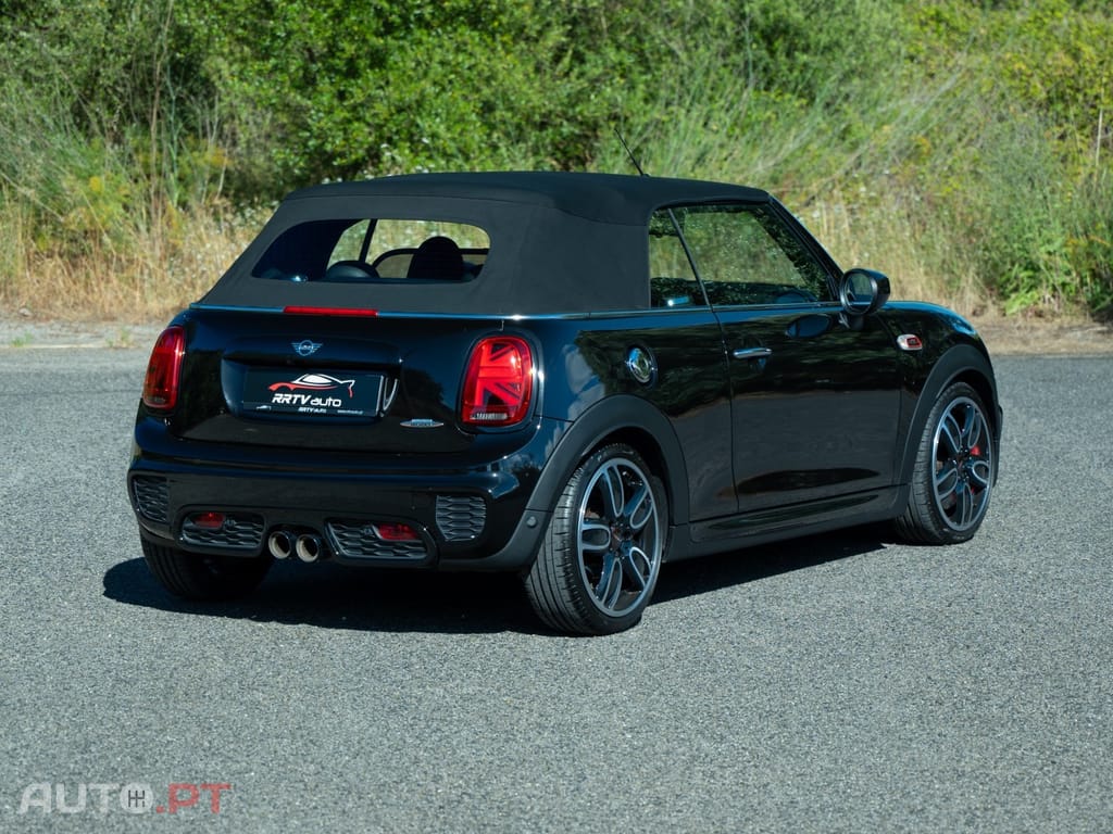 MINI Cabrio John Cooper Works Auto Desportiva