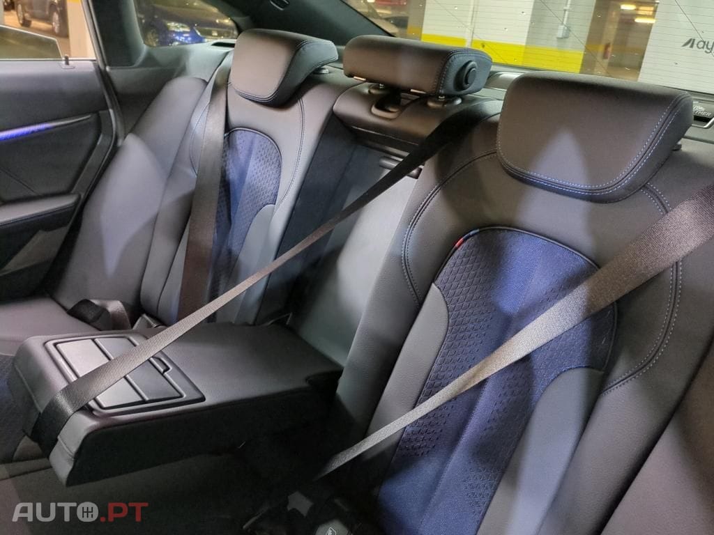 BMW 216 d Corporate Edition