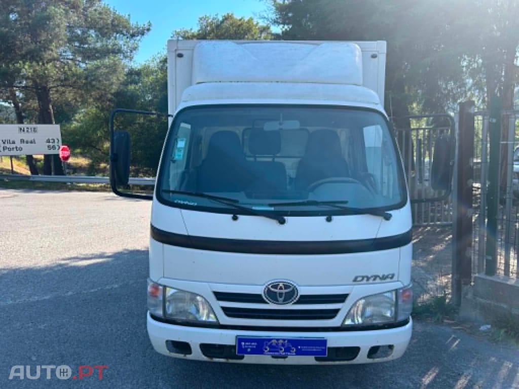 Toyota Dyna M35.25 3.0D-4D Contentor térmico