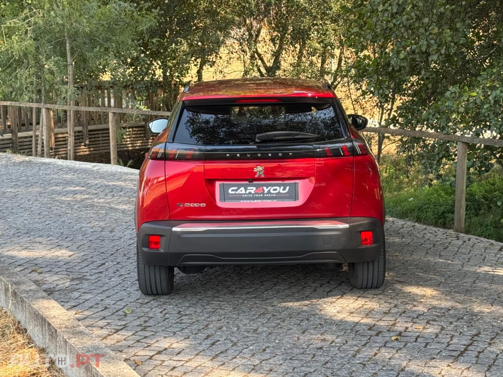 Peugeot E-2008 50 kWh Allure