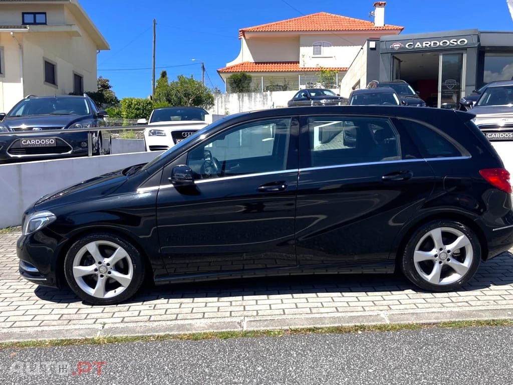 Mercedes-Benz B 180 7G-DCT Edition