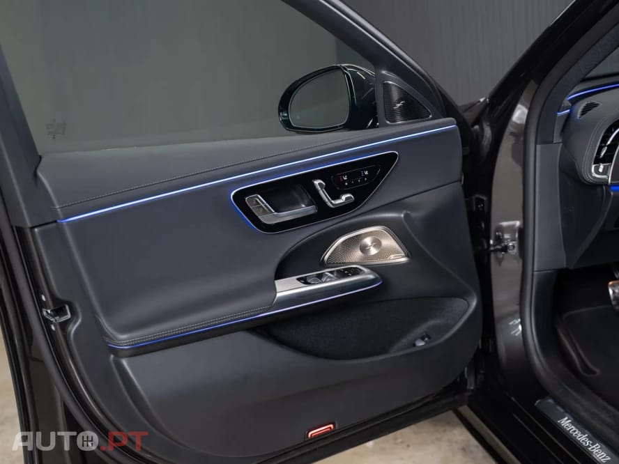 Mercedes-Benz E 300 9G-TRONIC AMG Line