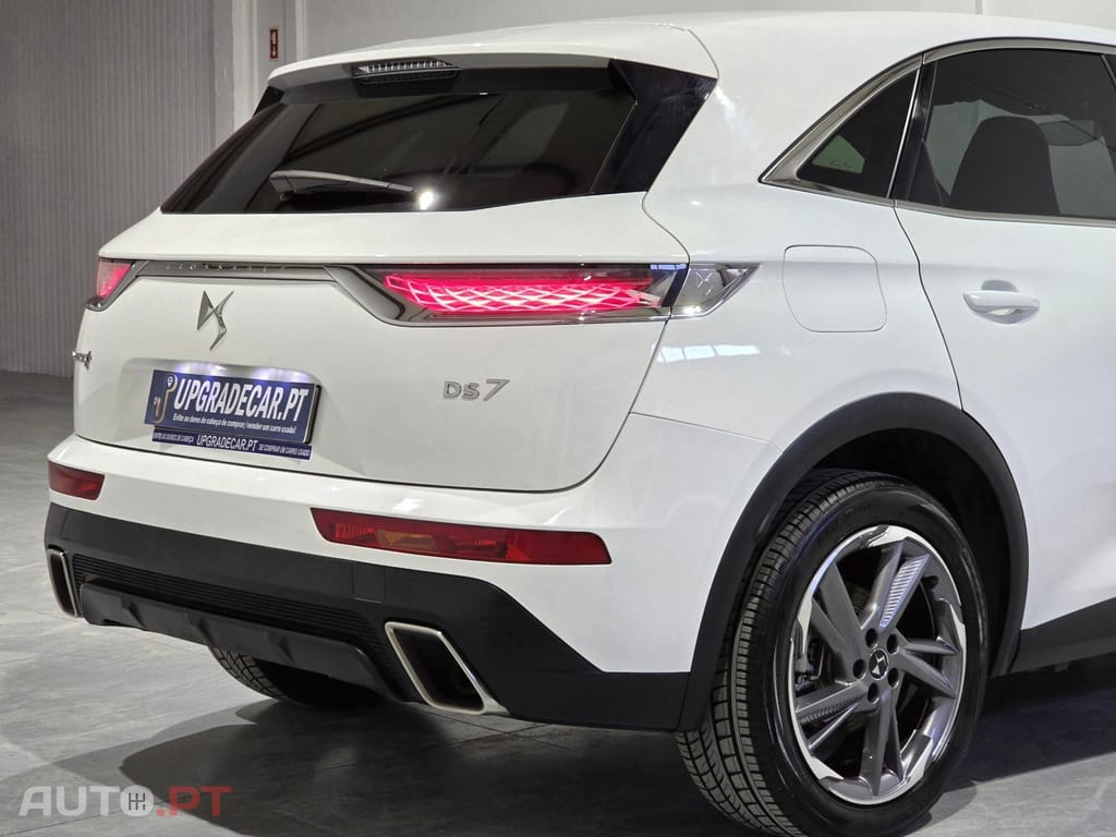 DS DS7 Crossback E-Tense Bastille+ EAT8