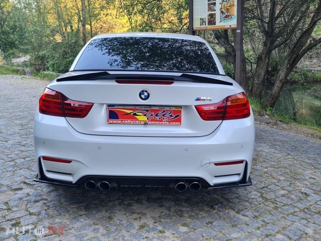BMW M4 Auto