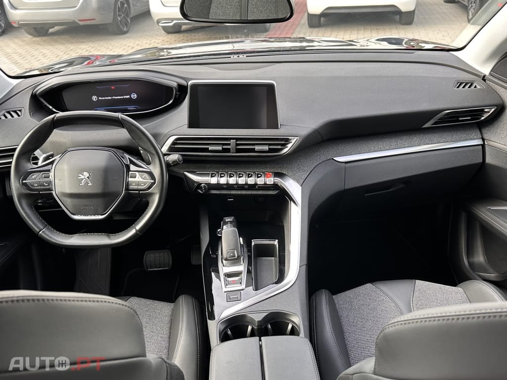Peugeot 3008 1.2 PureTech Allure EAT8