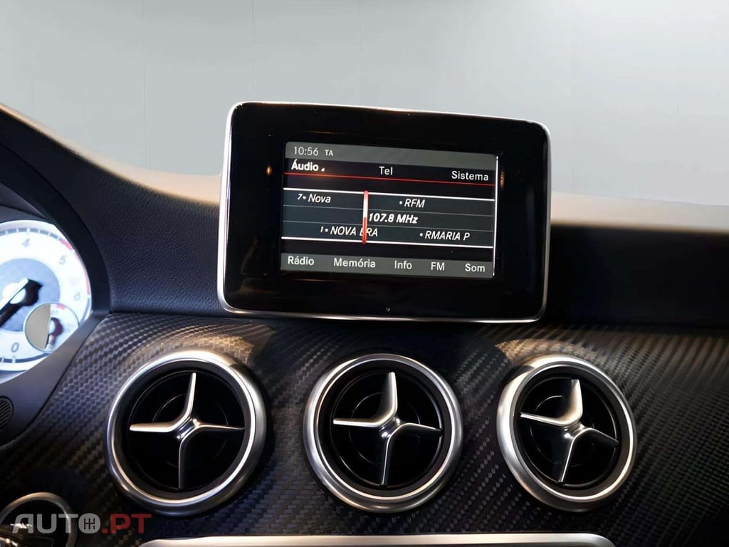 Mercedes-Benz A 180 d AMG 