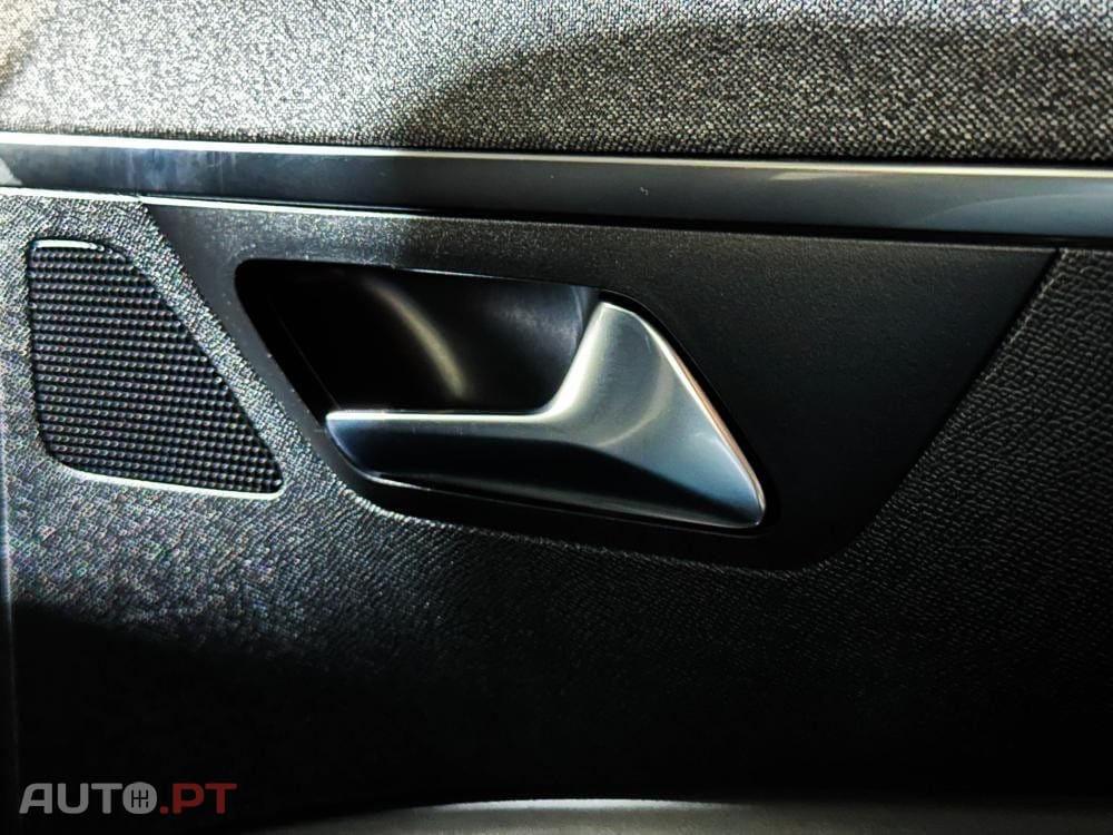 Peugeot 3008 1.6 PureTech GT EAT8