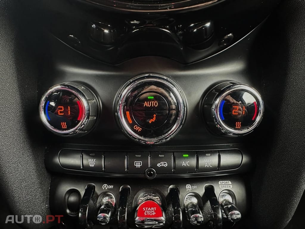 MINI Cooper Cooper D