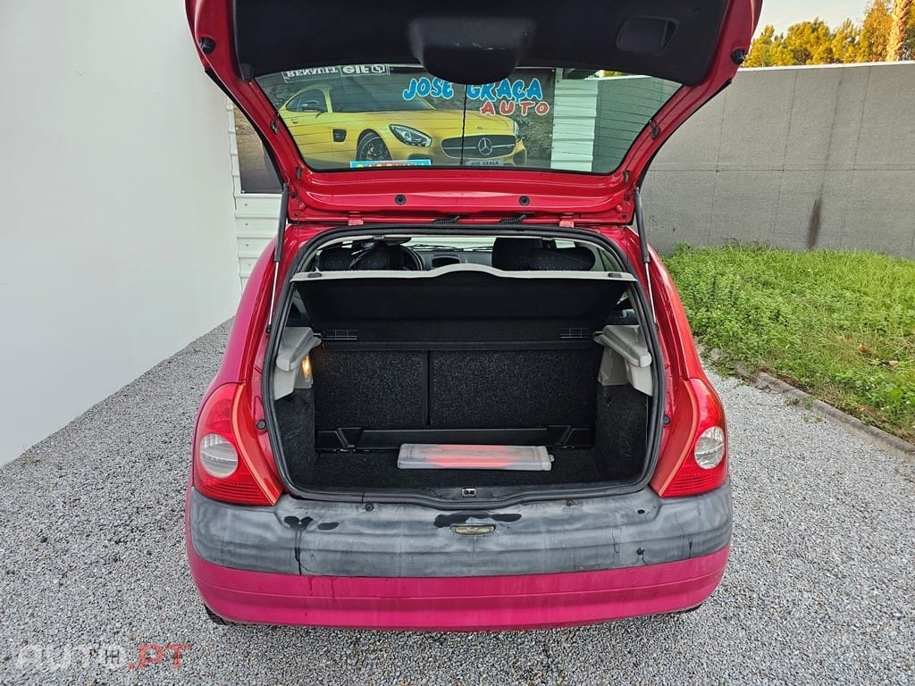Renault Clio 1.2 16V Confort Privilège