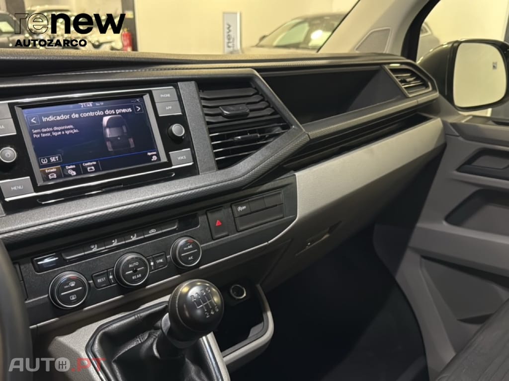 Volkswagen Caravelle Confort