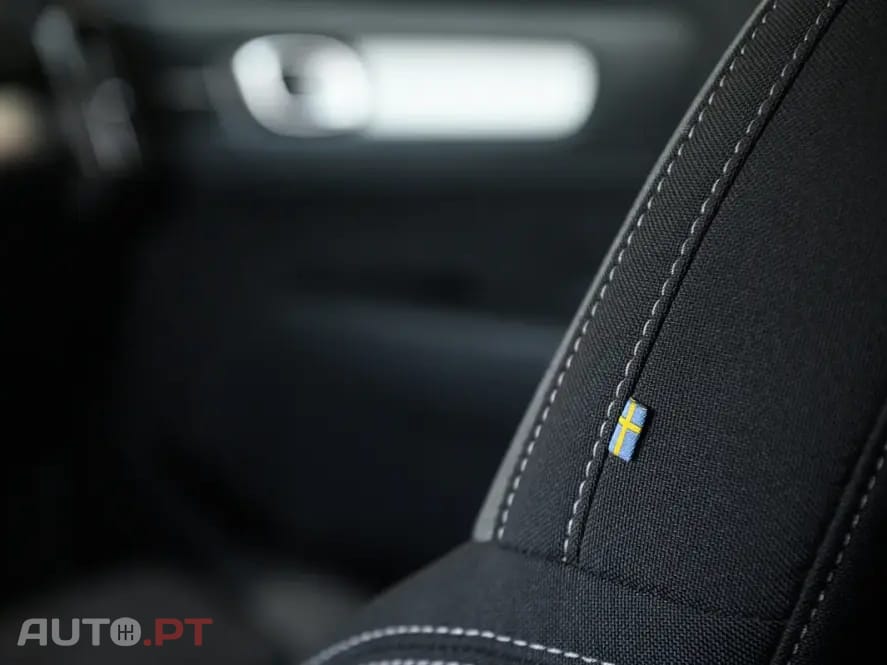 Volvo XC40 1.5 T2 Plus Dark Auto