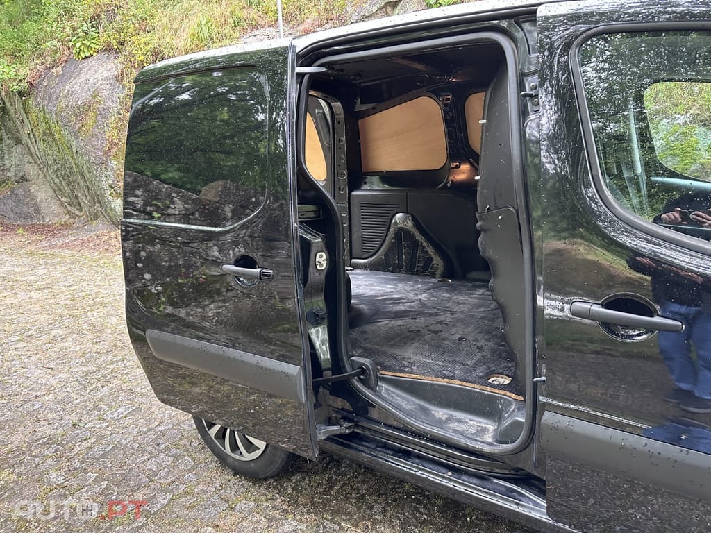 Peugeot Partner 1.6 BlueHDi L1 Pro 3L