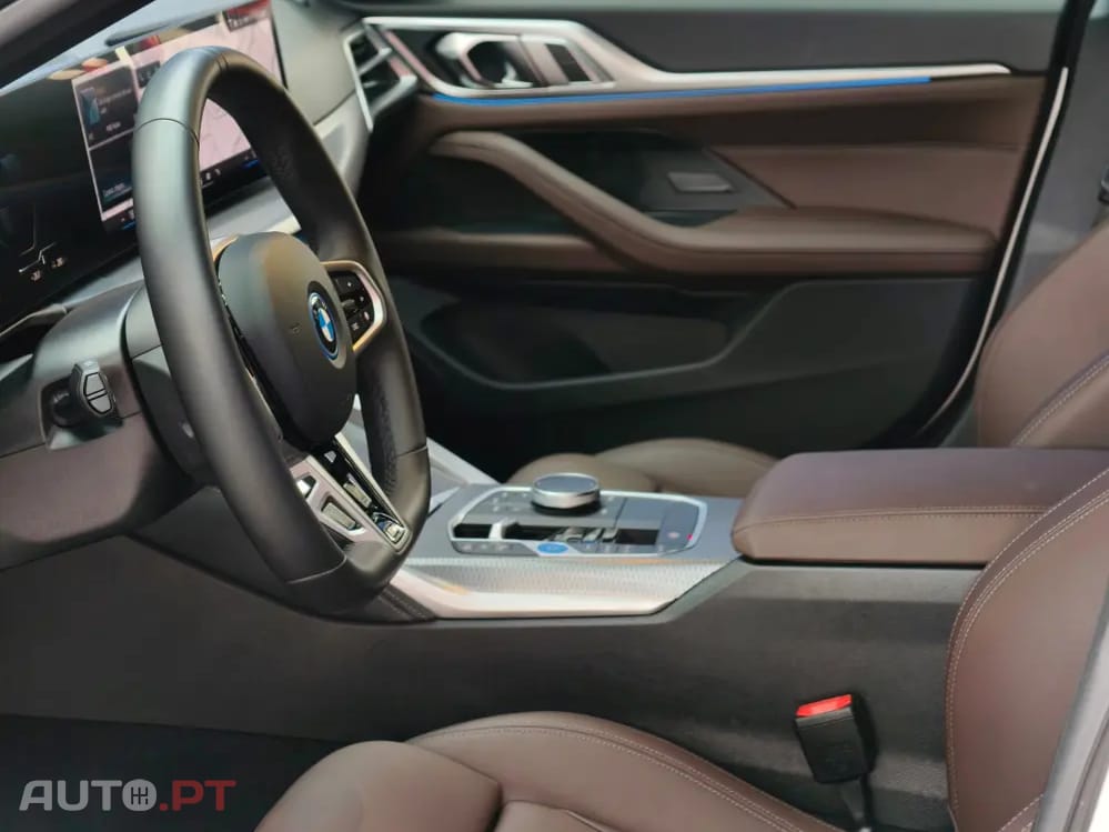 BMW i4 eDrive40 Pack Desportivo M Pro