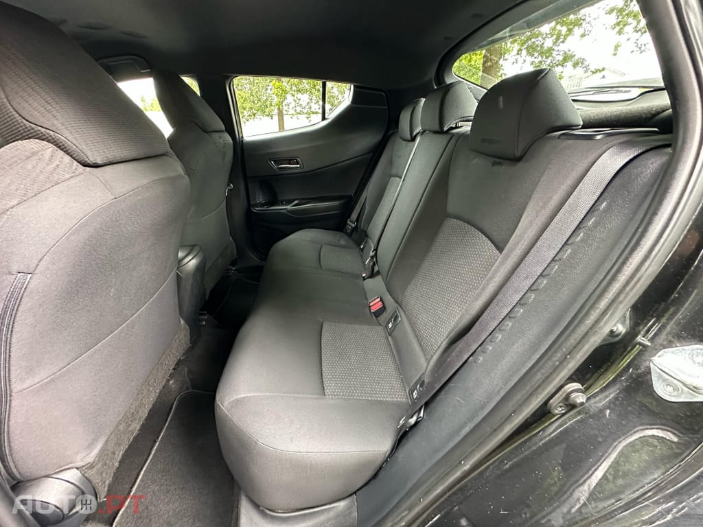 Toyota C-HR 1.2T Comfort