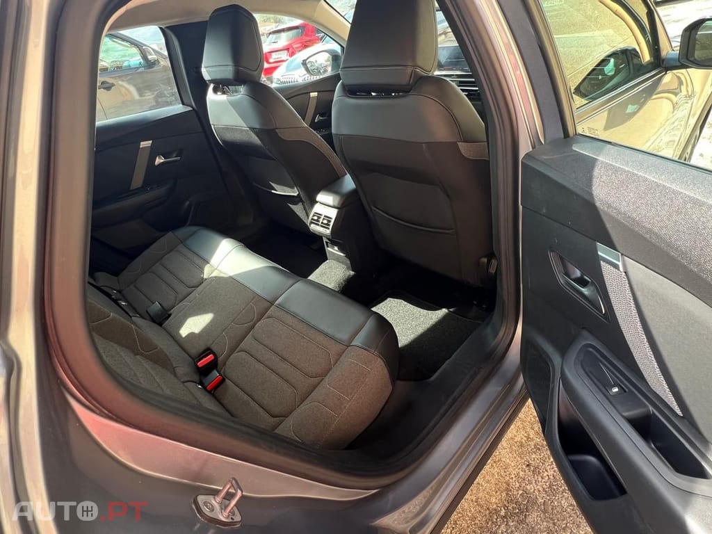 Citroen C4 1.5 BlueHDi Shine EAT8
