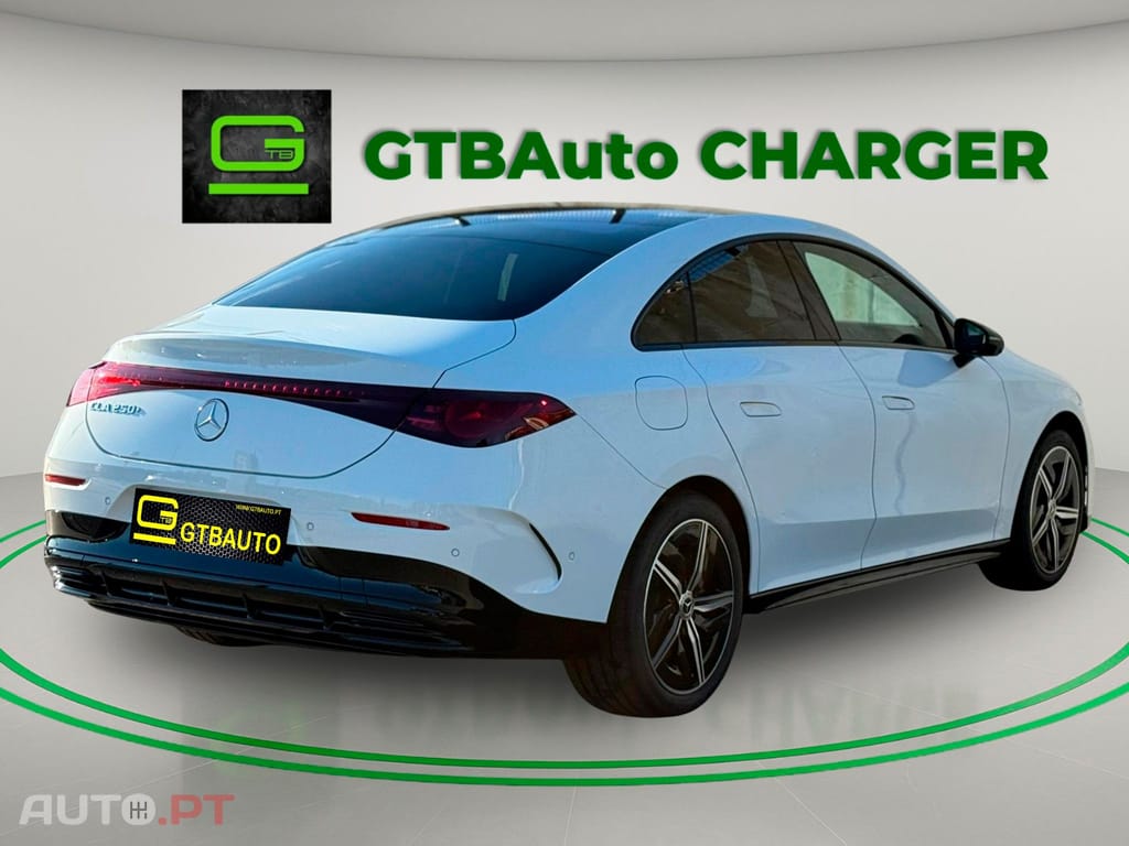 Mercedes-Benz CLA 250 Coupé I.V.A DEDUTIVEL