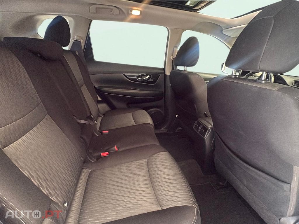 Nissan X-Trail 1.3 DIG-T N-Connecta DCT