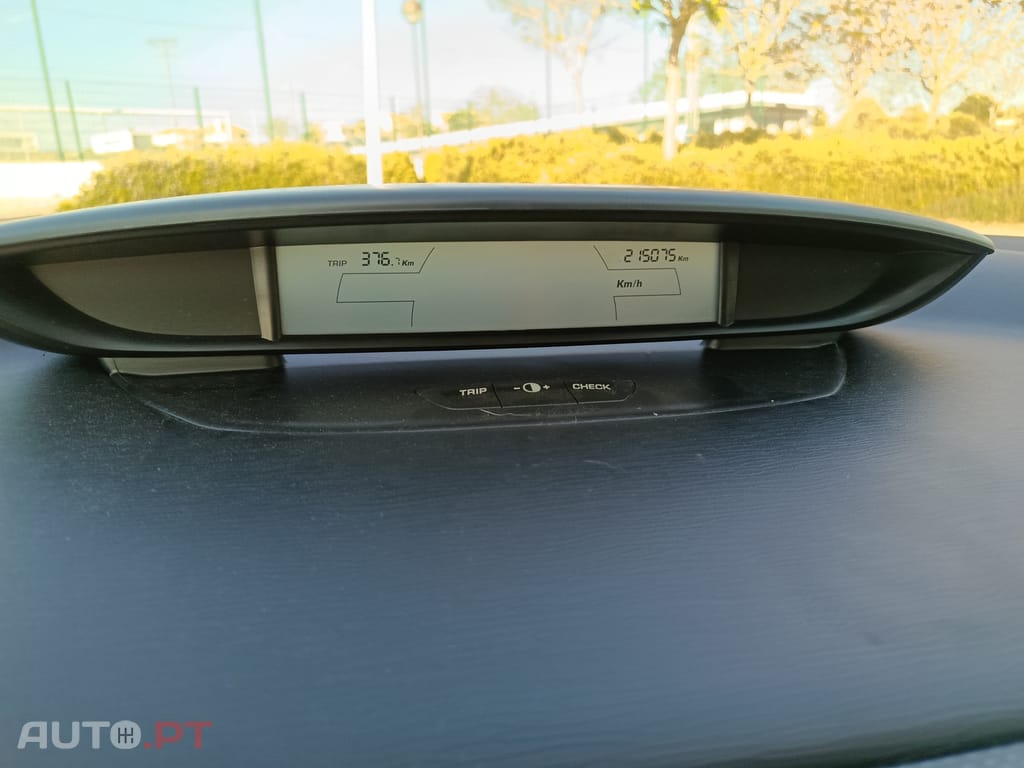 Citroen C4 1.6 HDi 110 cv VTR Pack