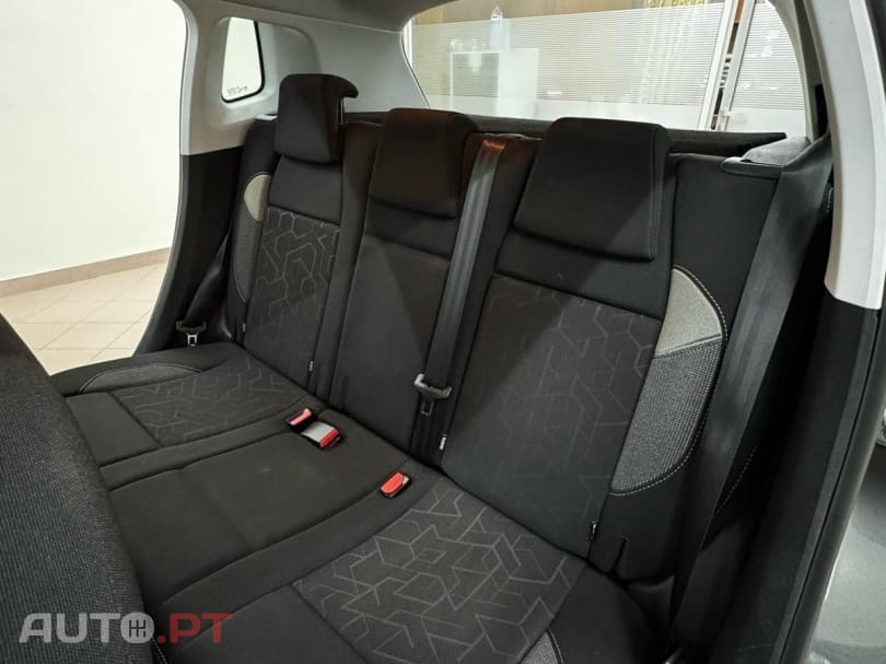 Peugeot 2008 1.2 PureTech Active
