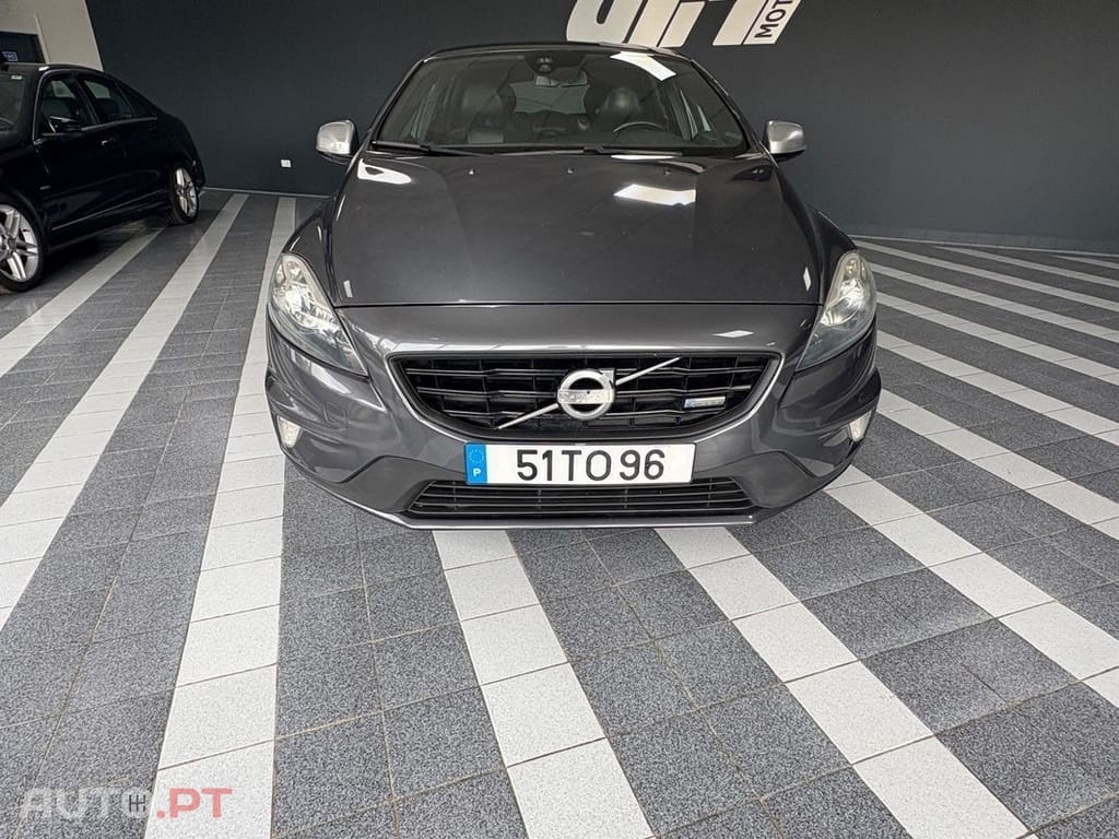 Volvo V40 1.6 D2 R-Design