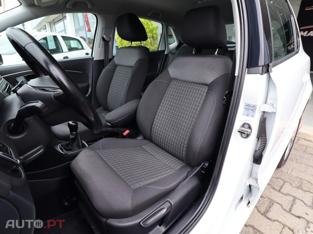 Volkswagen Polo 1.2 Confortline AC