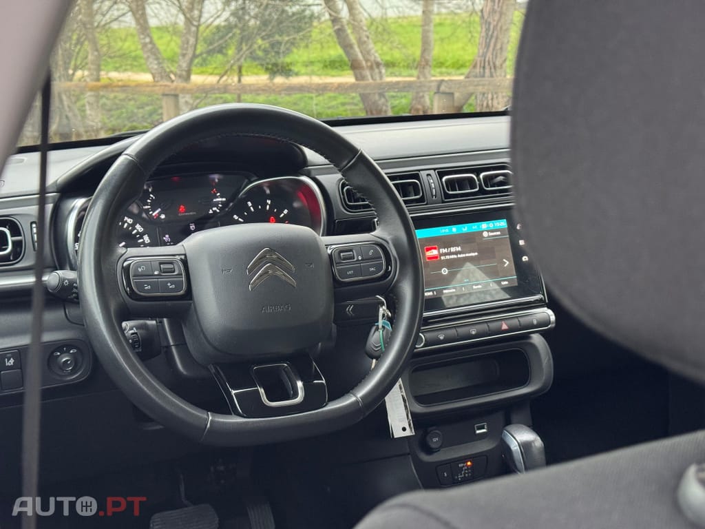 Citroen C3 1.2 PureTech Shine EAT6