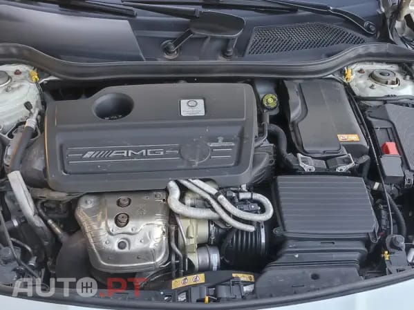 Mercedes-Benz CLA 45 AMG Shooting Brake 4-Matic