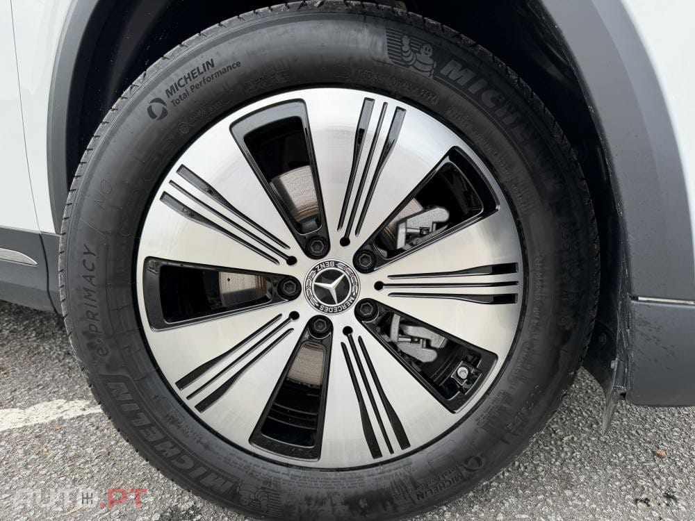 Mercedes-Benz EQA 300 4Matic Edition 1