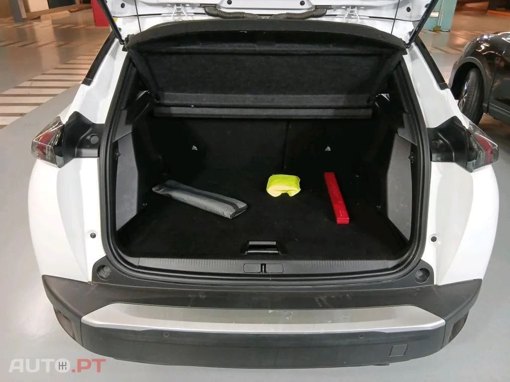 Peugeot 2008 1.5 BlueHDi Allure