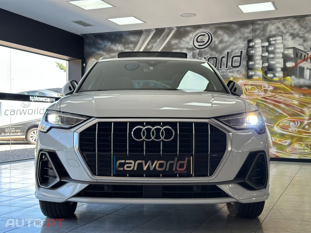 Audi Q3 45 TFSIe S line S tronic