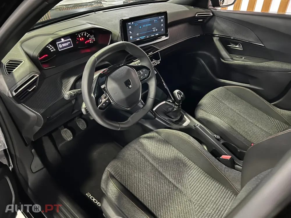 Peugeot 2008 1.2 PureTech Style
