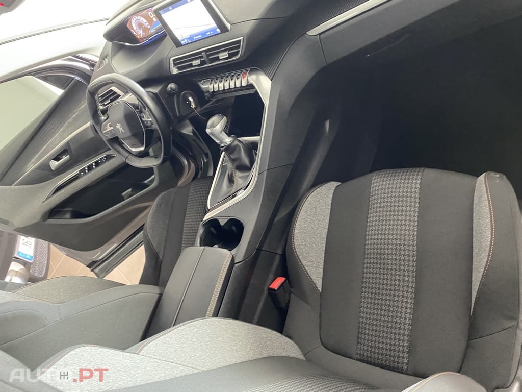 Peugeot 5008 1.5 BlueHDi Active Pack