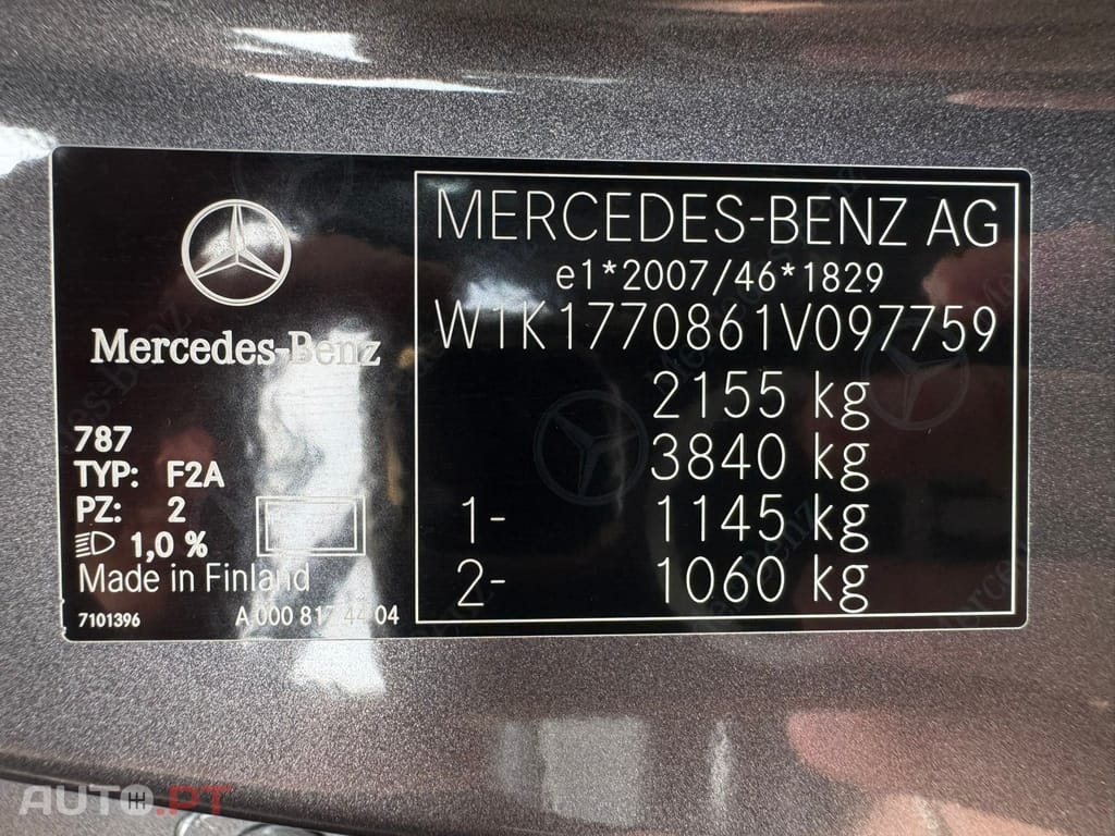 Mercedes-Benz A 250 e AMG Line
