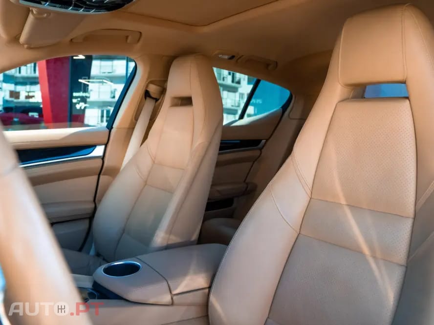 Porsche Panamera 4S PDK