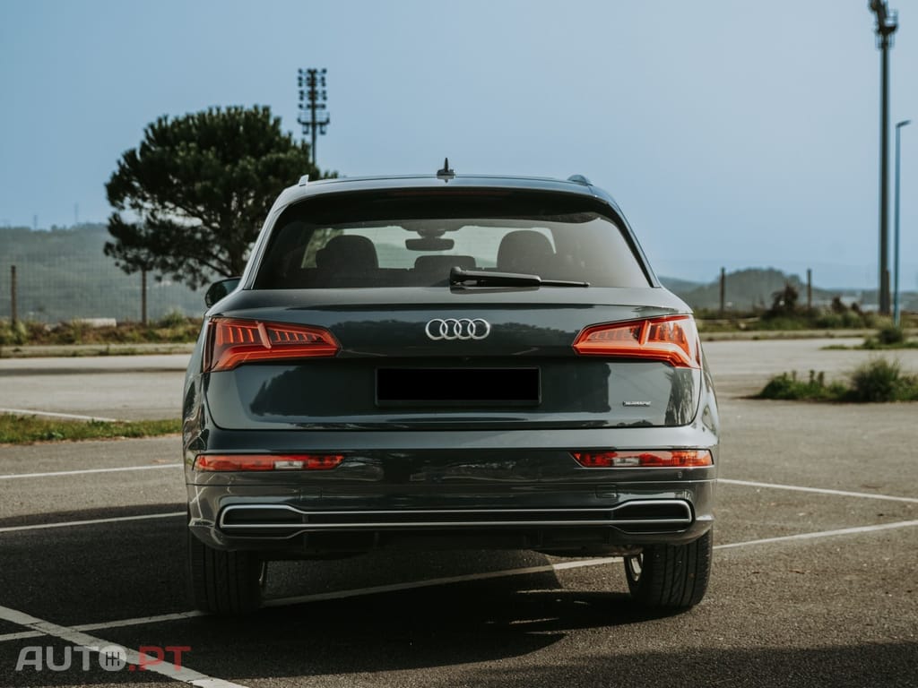 Audi Q5 50 TFSI e quattro S tronic sport