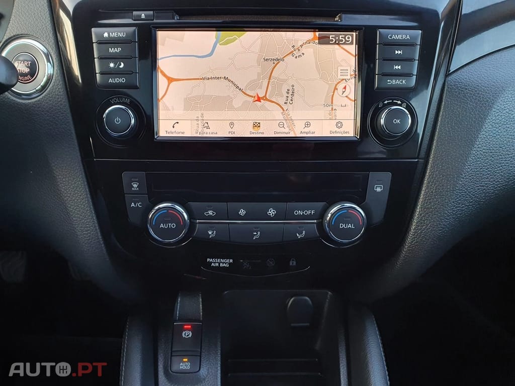 Nissan Qashqai 1.3 DIG-T N-Connecta J18