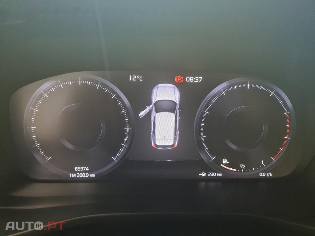 Volvo XC40 1.5 T2 Momentum