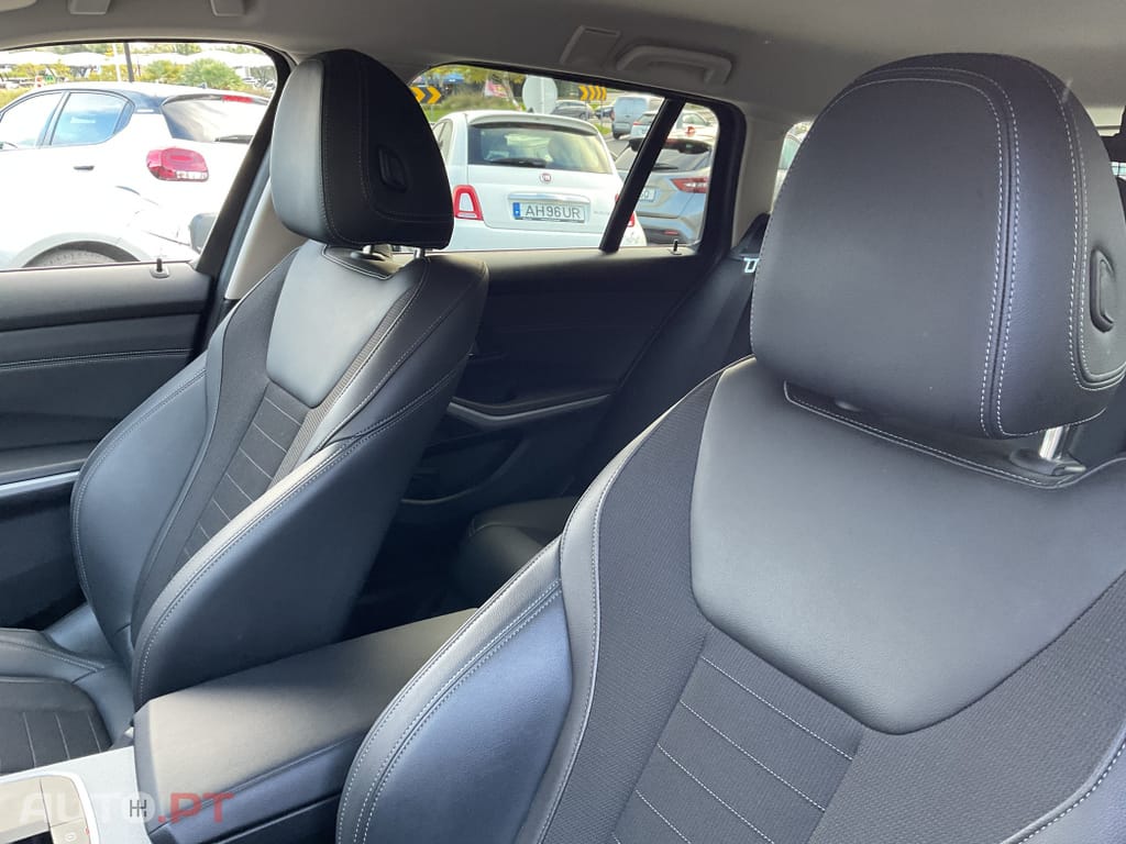 BMW 320 e Touring Line Sport Auto