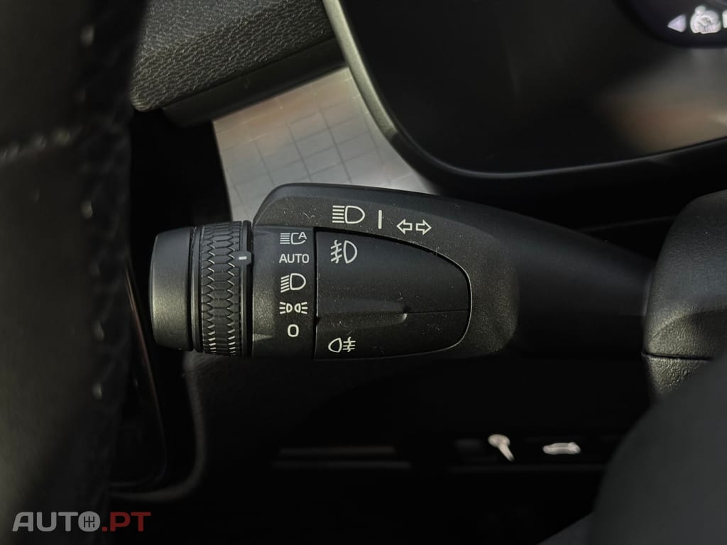 Volvo XC40 1.5 T4 PHEV Plus Dark