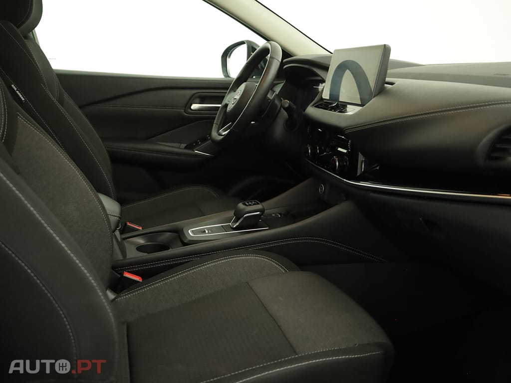 Nissan Qashqai Qashqai 1.3 DIG-T N-Connecta LED Xtronic