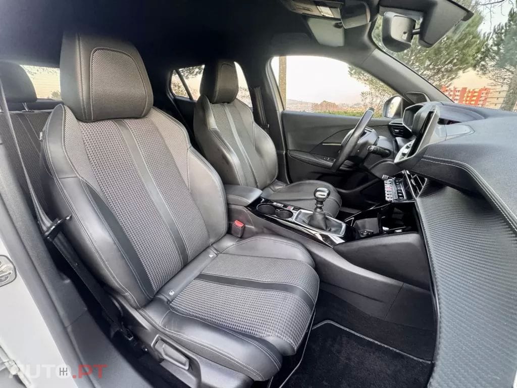 Peugeot 2008 1.2 PureTech GT Line