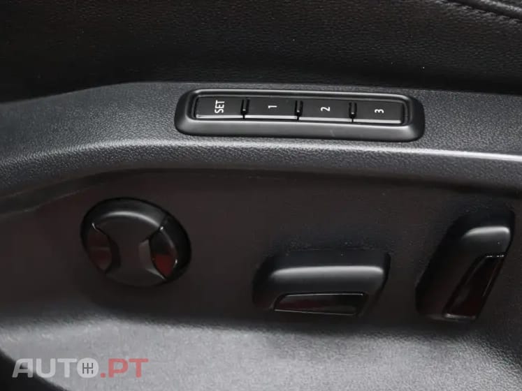 Volkswagen Tiguan 2.0 TDI Highline DSG 4Motion