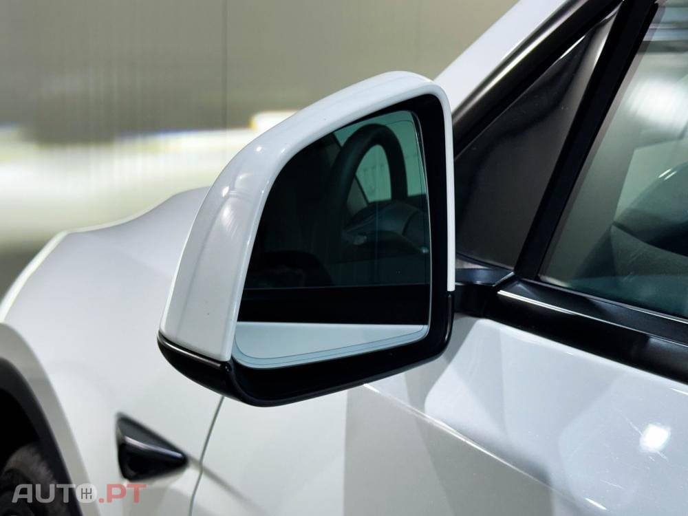 Tesla Model Y Long Range Dual Motor AWD