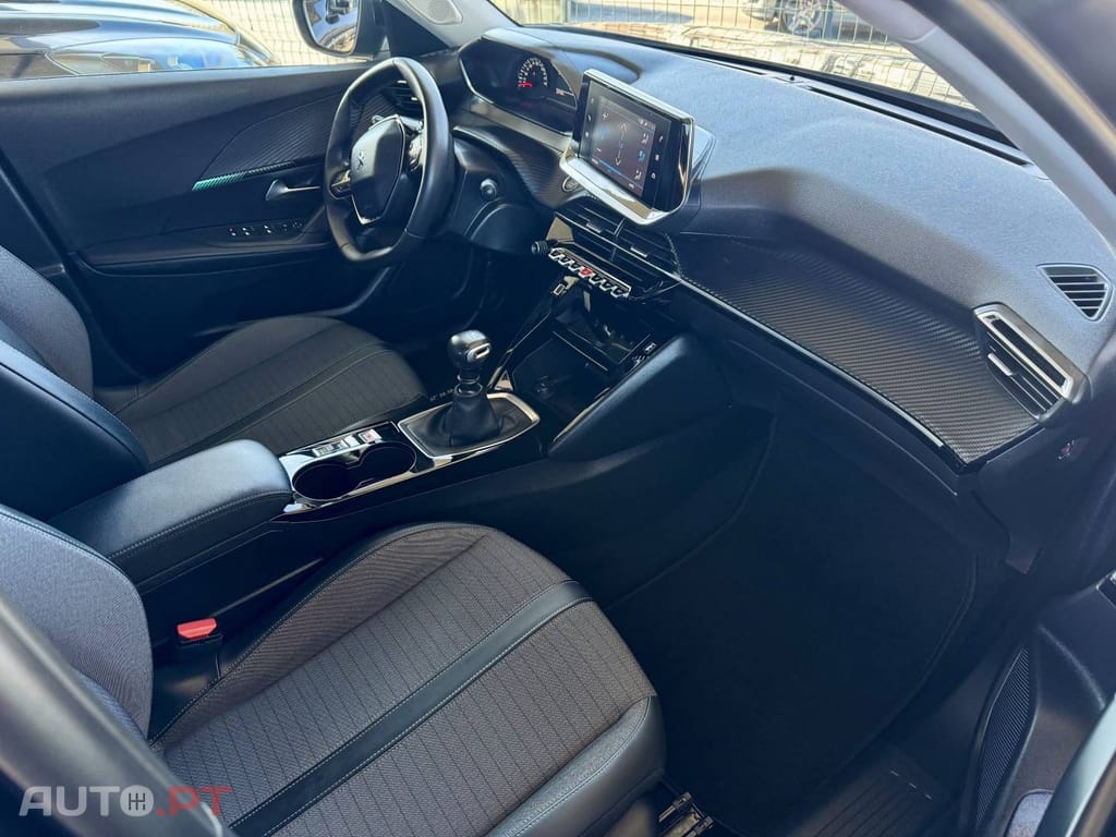Peugeot 2008 1.5 BlueHDi Allure Pack