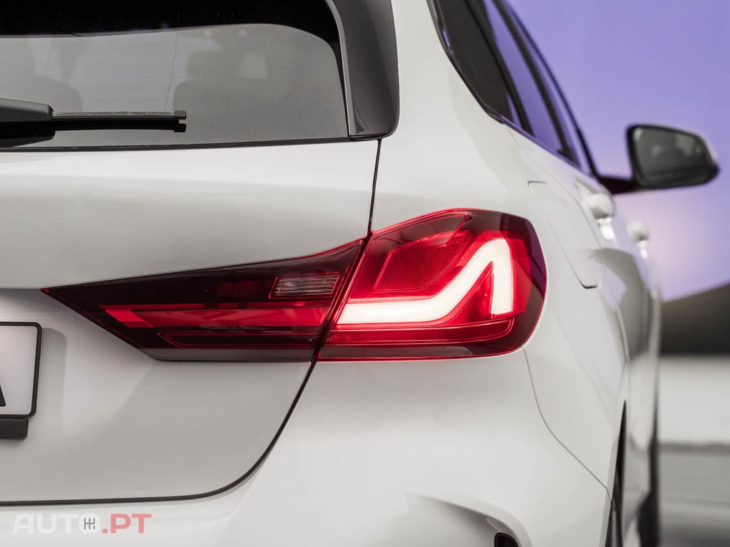 BMW 116 d Pack Desportivo M Auto